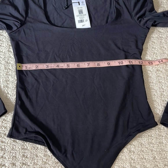 Dynamite NWT Maren Sculpt Long Sleeve Square Neck Bodysuit Size XS NEW - Picture 13 of 15
